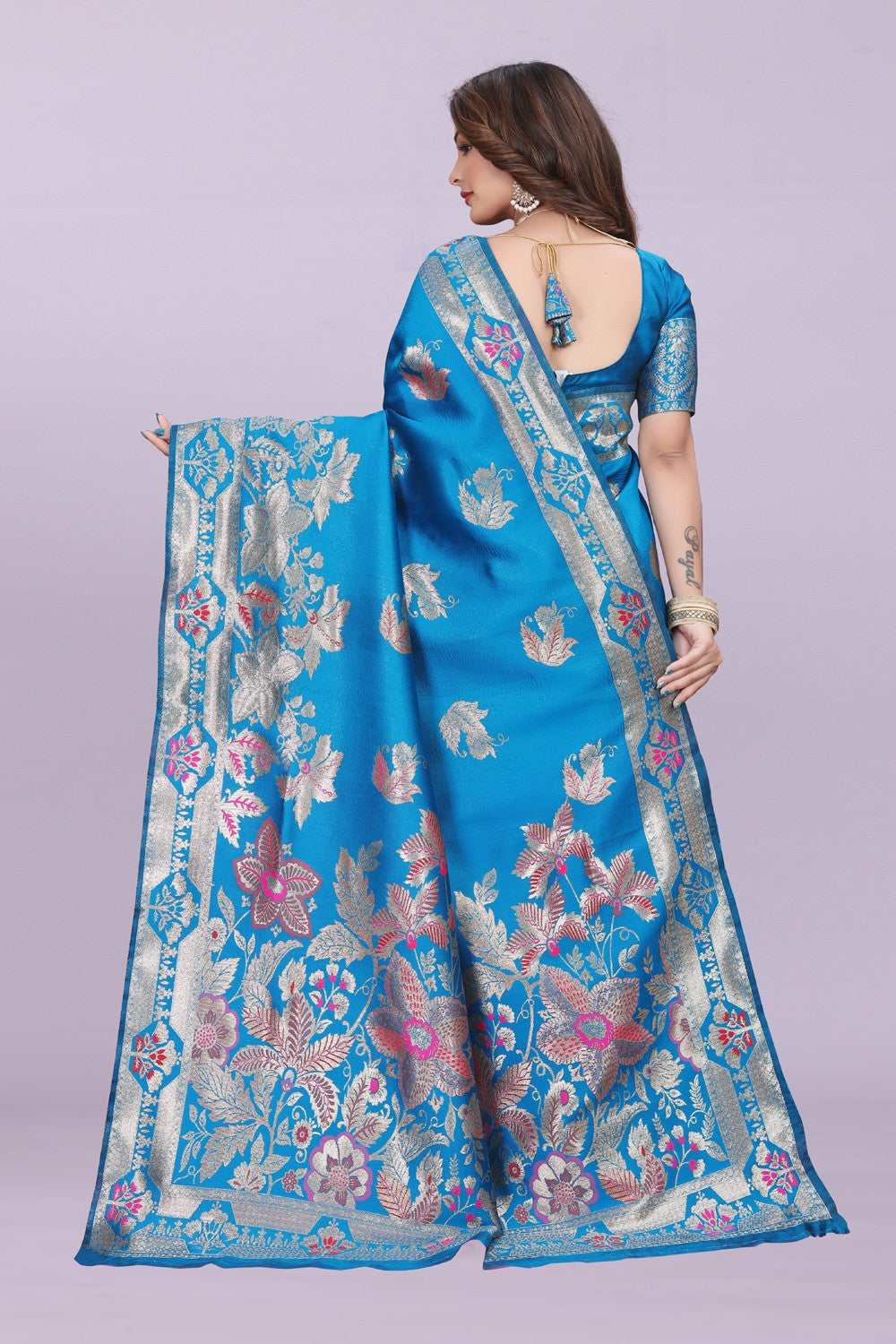 Banarasi Silk Saree with Rich Zari Pallu & Designer Border – Bridal & Wedding Wear