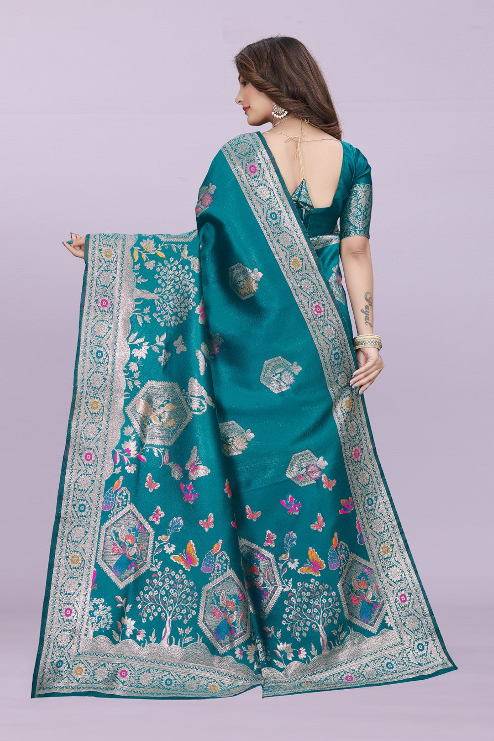 Artistic Woven Silk Saree with Peacock Motif – Premium Festive & Party Wear