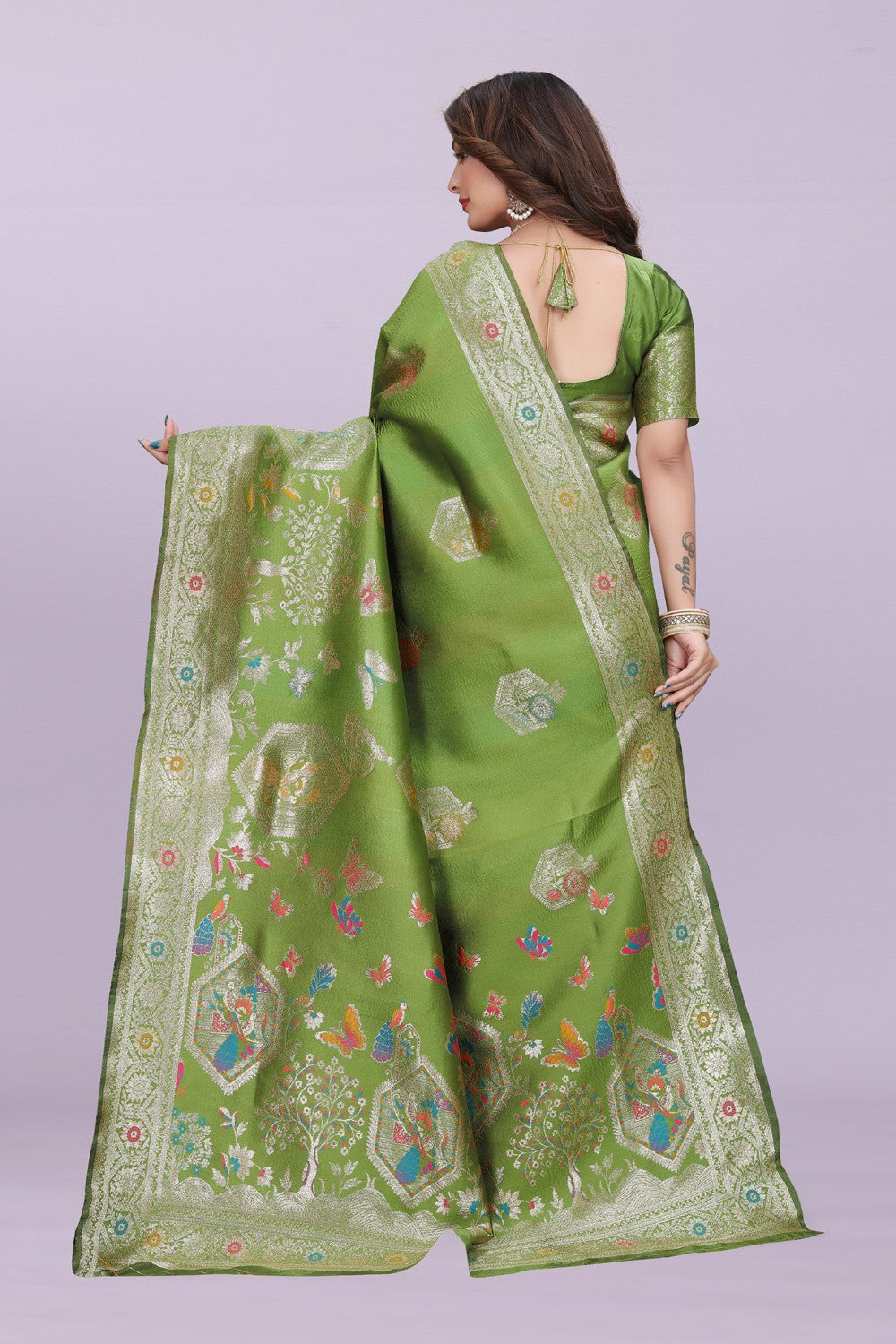 Artistic Woven Silk Saree with Peacock Motif – Premium Festive & Party Wear