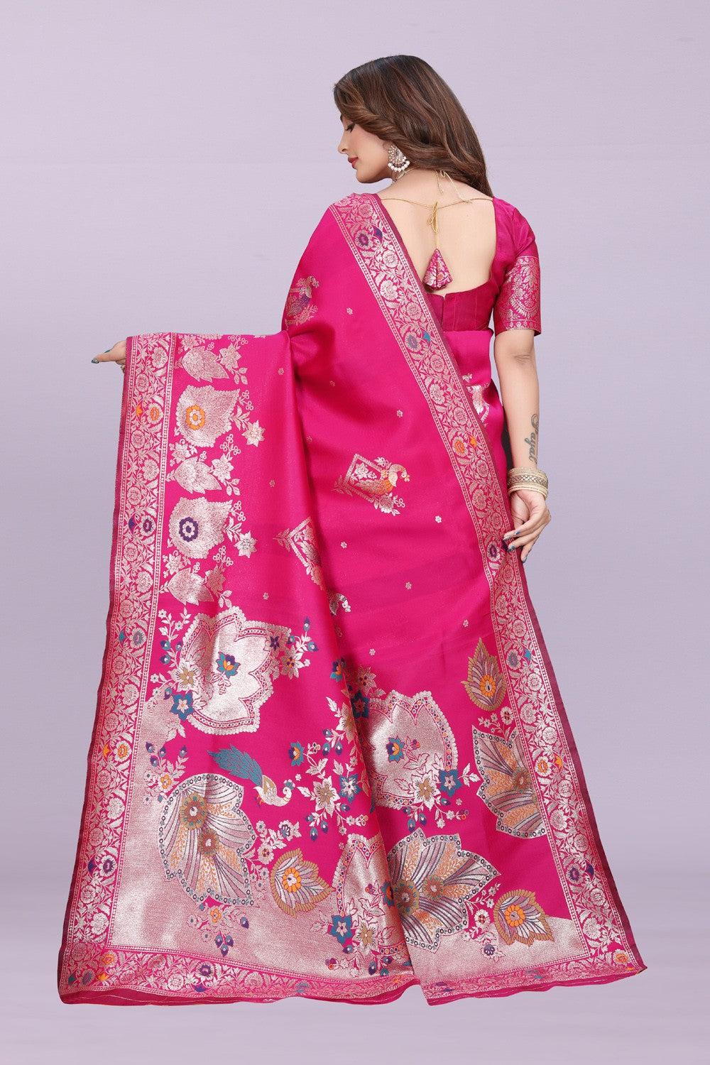 Woven Silk Saree with Floral & Peacock Zari Design – Elegant Festive Wear