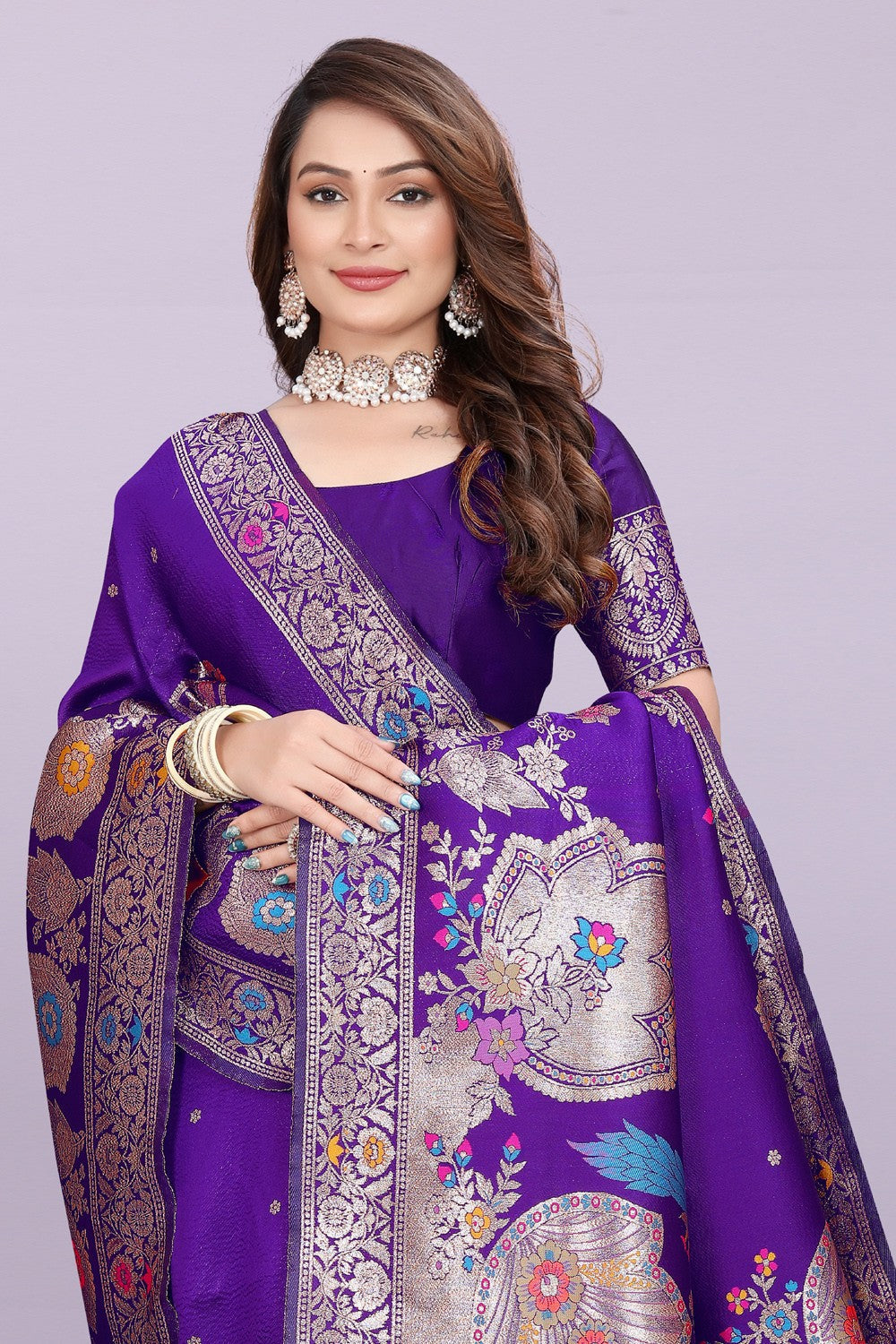 Woven Silk Saree with Floral & Peacock Zari Design – Elegant Festive Wear
