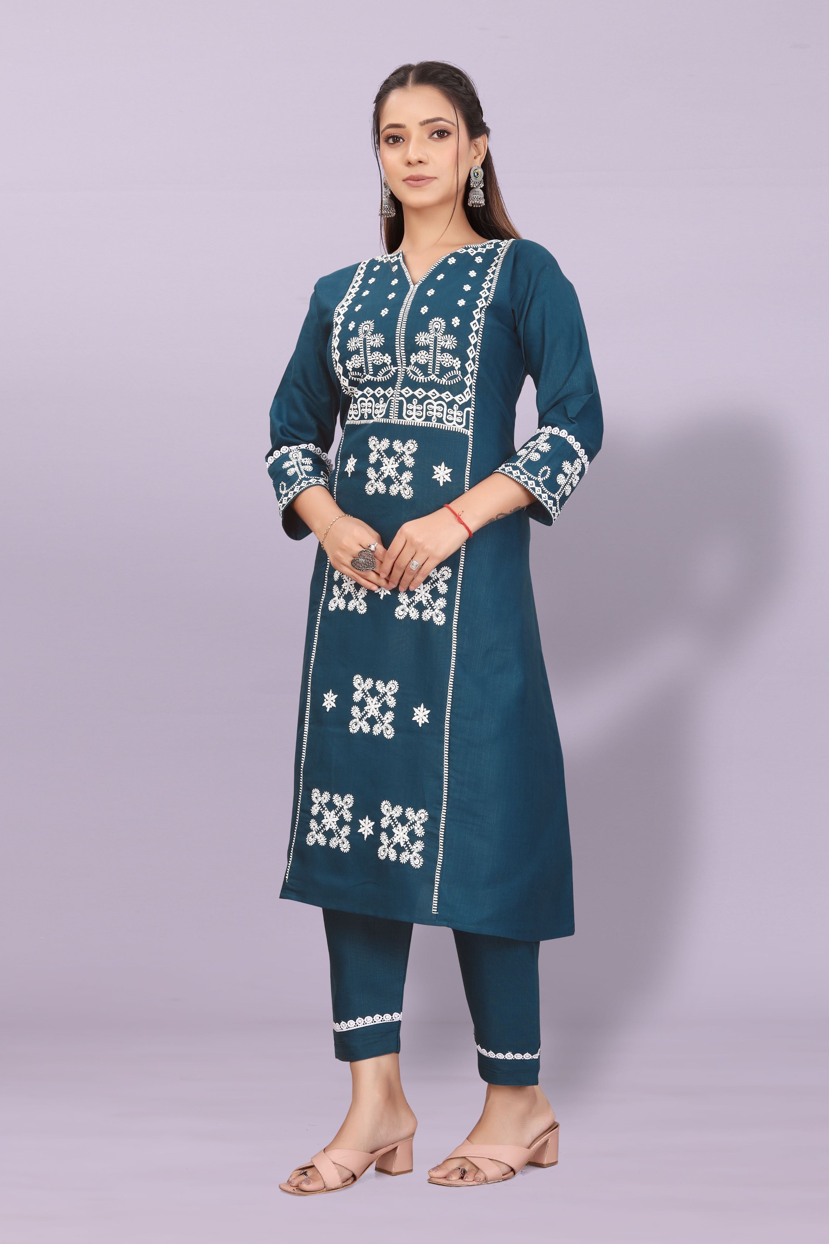 Women's Elegant Kurta Pant Set with Black Dupatta | Ethnic Party Wear Suit Set