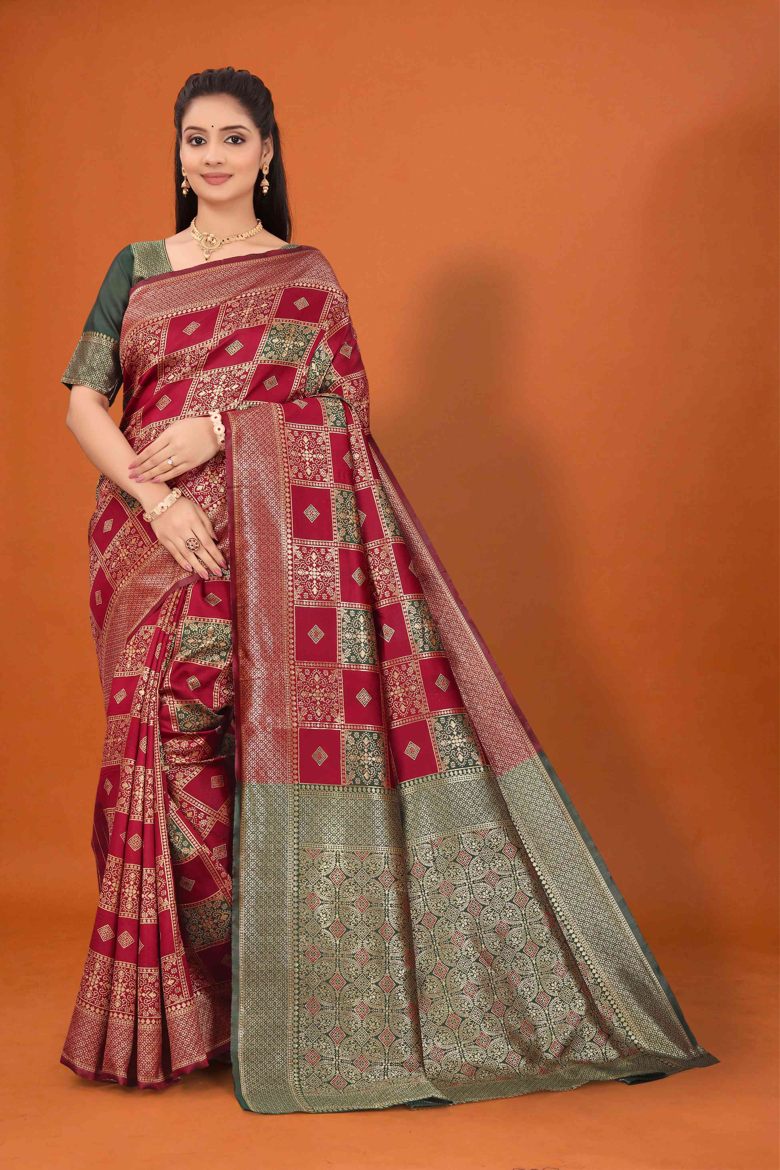 Banarasi Silk Saree for Women | Checkered Zari Design with Rich Pallu & Border