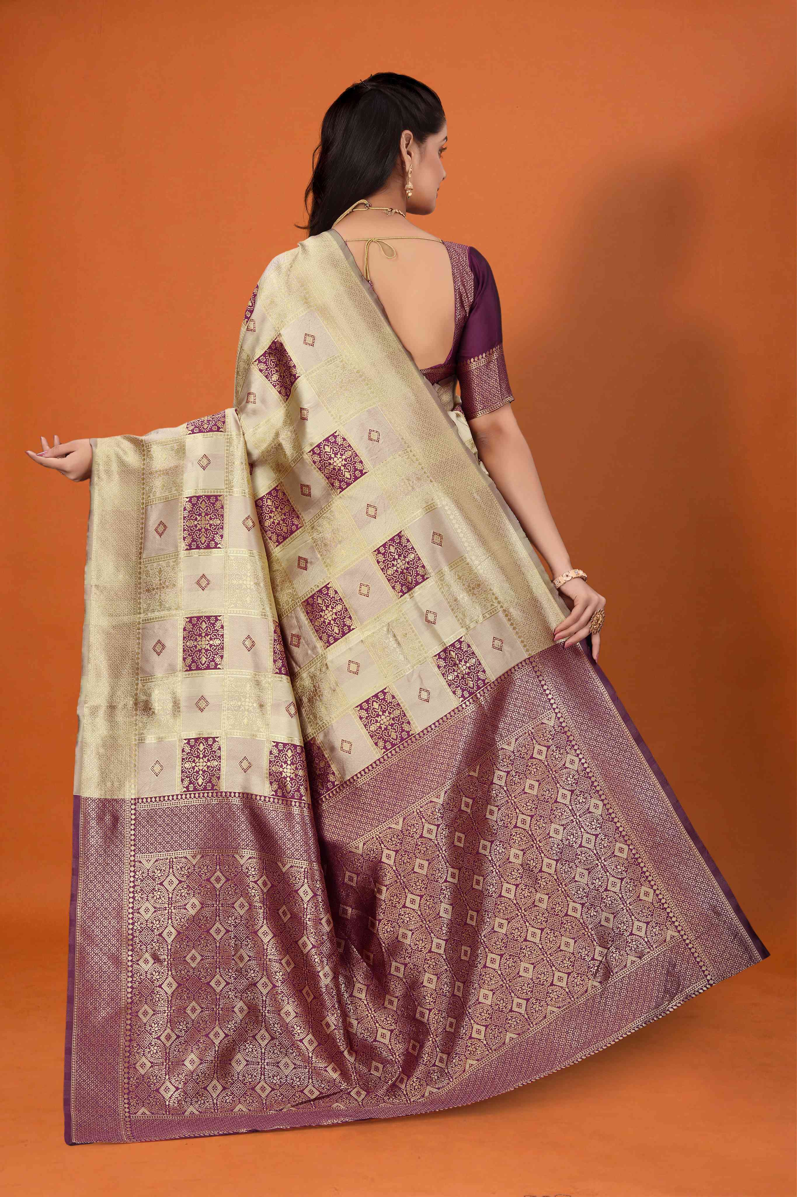 Banarasi Silk Saree for Women | Checkered Zari Design with Rich Pallu & Border