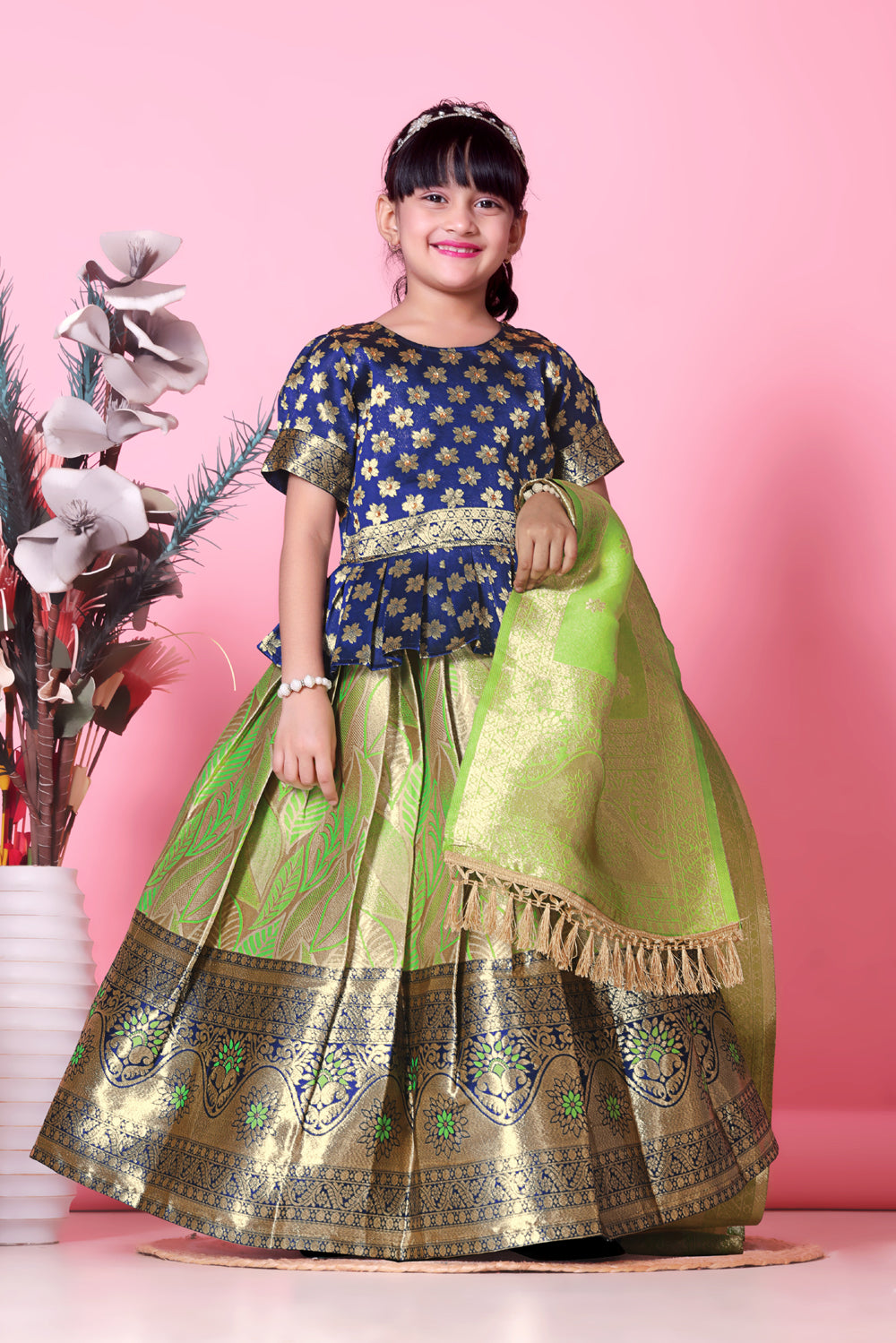 Girls Banarasi Lehenga Choli Set Silk Festive Wedding Ethnic Dress Kids