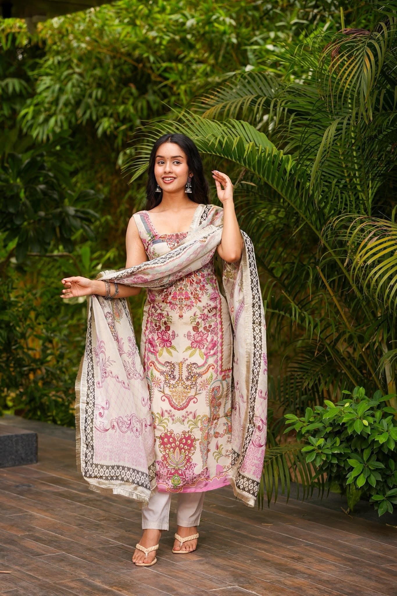 Ivory Kurta Set with Floral Dupatta – Elegant Festive Wear for Women